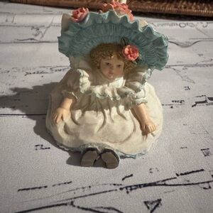 SARAH LIMITED EDITION MAUD HUMPHREY BOGART" FIGURINE SARAH